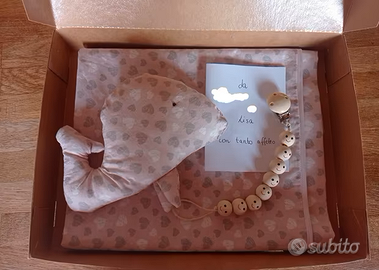 Set copertina, peluche e salvaciuccio su richiesta