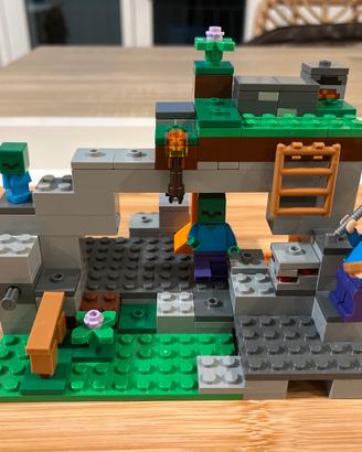 LEGO Minecraft La caverna dello zombie