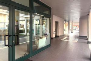 NEGOZIO A DARFO BOARIO TERME