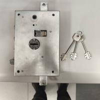 Serratura per porta blindata 