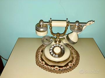 Telefono vintage soprammobile