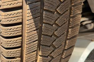4 GOMME NUOVE COMPLETI DI CERCHI