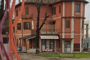 Negozio zona stazione Fiorenzuola