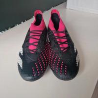 Scarpe da calcio Adidas predator