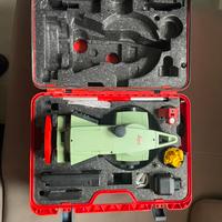 Stazione totale Leica TC307 con treppiede e prisma