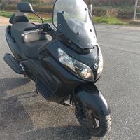 scooter maxisym 400