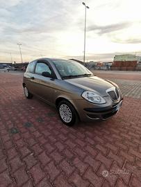 Lancia Ypsilon 1.2 Argento NEOPATENTATI