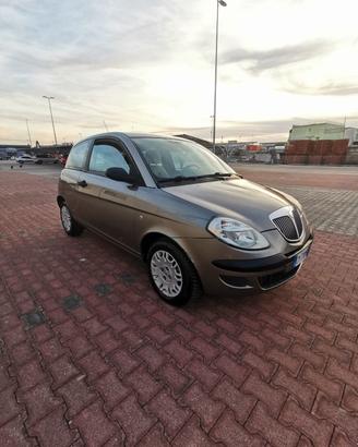 Lancia Ypsilon 1.2 Argento NEOPATENTATI