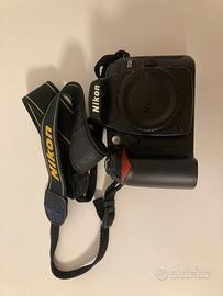 Nikon D90 15.000 scatti+MB-D80 originale+scatola