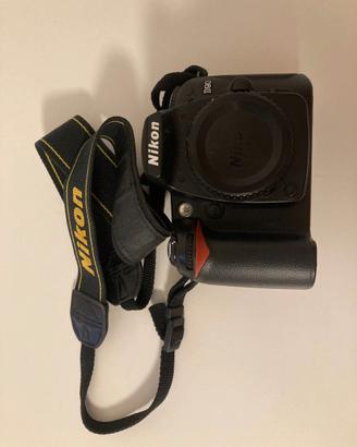 Nikon D90 15.000 scatti+MB-D80 originale+scatola
