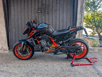 KTM Duke 890r