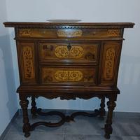 Credenza noce intarsiata