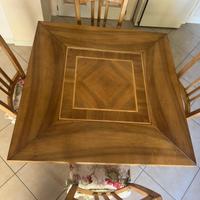 Tavolo in legno massello in noce nazionale acidato