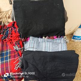 lotto sciarpe e altro