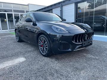 MASERATI 2.0 MHEV 300 CV GT SOLO 10.000 KM!!!