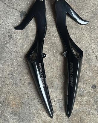 Coppia fianchetti triumph speed 1050