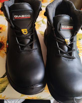 Scarpe antinfortunistiche