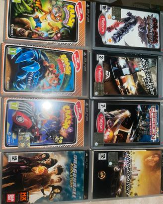 lotto giochi PSP in buone condizioni.