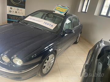 Jaguar X-Type 2 litri V6 24V cat Executive