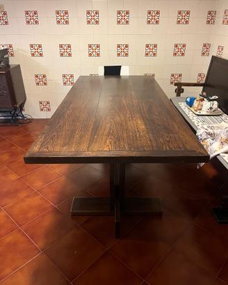 Tavolo di legno massello