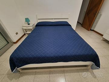 Letto, comò e comodino IKEA