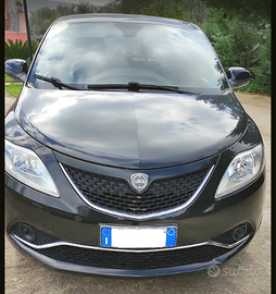 LANCIA YPSILON 1.2 BENZ GOLD