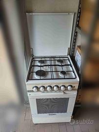 Cucina Zoppas a 4 fuochi con forno