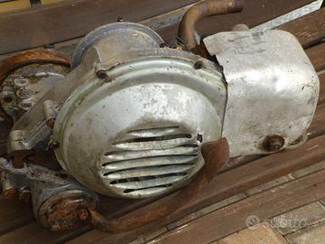 VESPA 125 cambio  bacchetta 1949, MOTORE