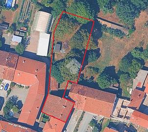 CASA SEMINDIPENDENTE A SAN CARLO CANAVESE