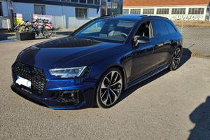 AUDI RS4 2019 PERFORMANCE