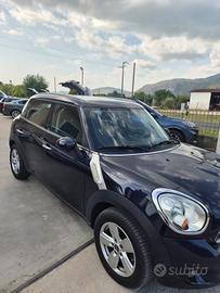 Mini Cooper D Countryman 1.6 Business euro 6 km 11