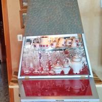 Mobile bar vintage a forma di caminetto