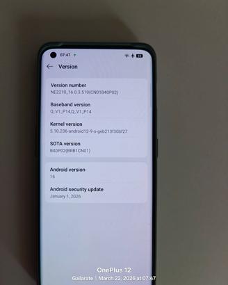 one plus 10 pro con caricatore 80w come nuovo. 