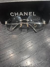 Occhiali da sole Chanel vintage con cristalli