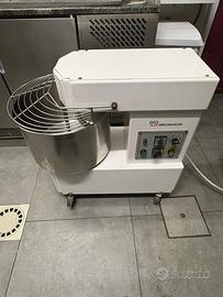 Impastatrice per pizzeria 20kg