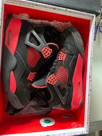 Air Jordan 4 Retro "Red Thunder"