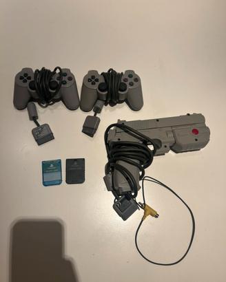 playstation 1: 2 controller, pistola G-Con, 2 card