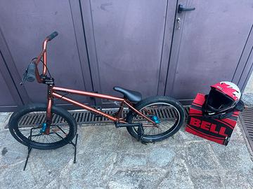BMX professionale KHE