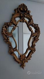 Specchio da parete con cornice dorata