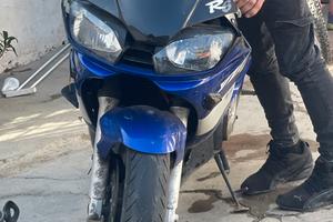 Yamahaa r6