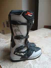 stivale enduro TCX e pantaloni ufo