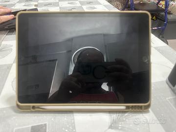 iPad 9ª Generazione 64 GB Wi-Fi + LTE