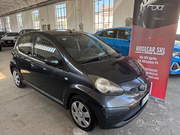 Toyota Aygo 1.0 12V VVT-i 5 porte Sol