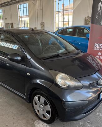 Toyota Aygo 1.0 12V VVT-i 5 porte Sol