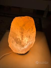 Lampada in sale rosa dell’Himalaya