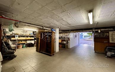 Garage Via Stoppato - 57 mq