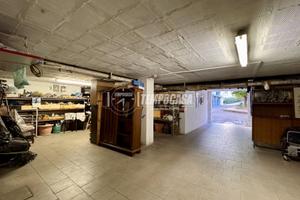 Garage Via Stoppato - 57 mq