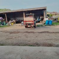 Botte diserbo e vari attrezzi