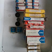 stock Cuscinetti nuovi, bearings