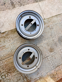 Cerchi con coppe e porta targa